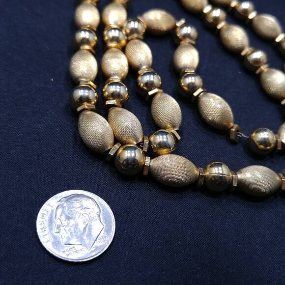Vintage Gold Plated Double Strand Beaded Necklace, Satin & Smooth Beads 1950s - Picture 9 of 10